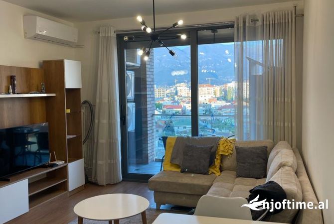 Shtepi me qera 2+1 ne Tirane - 600 Euro