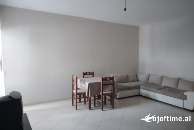 Apartament ne shitje 1+1