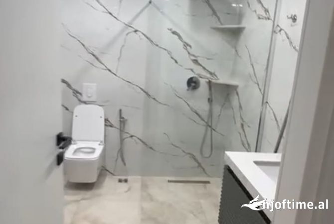 Shtepi me qera 1+1 ne Tirane - 700 Euro