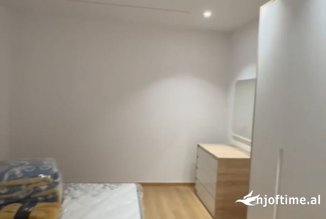 Shtepi me qera 1+1 ne Tirane - 700 Euro
