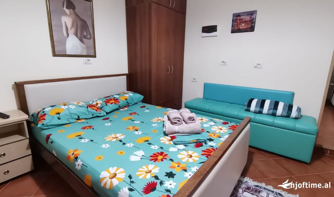 Shtepi me qera Apartament ne Tirane, 1+1, Mobilimi E mobiluar, Pagesa 370  Euro.