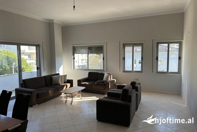 Casa in affitto 2+1 a Tirana - 350 Euro