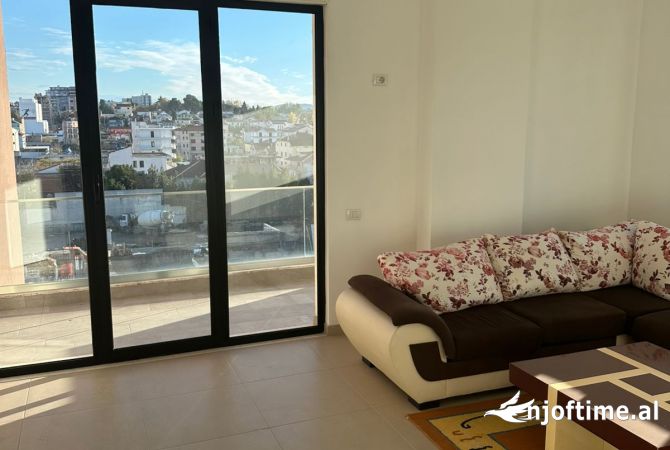 Shtepi ne shitje Apartament ne Tirane, 1+1, Mobilimi E mobiluar, Pagesa 79,000  Euro.