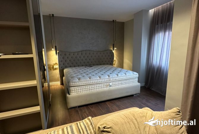 Shtepi me qera Apartament ne Tirane, 1+1, Mobilimi E mobiluar, Pagesa 500  Euro.