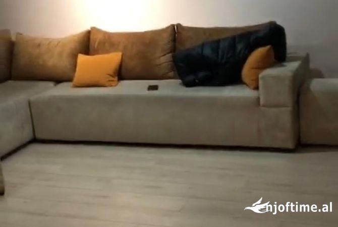 Shtepi me qera Apartament ne Tirane, 2+1, Mobilimi E mobiluar, Pagesa 600  Euro.