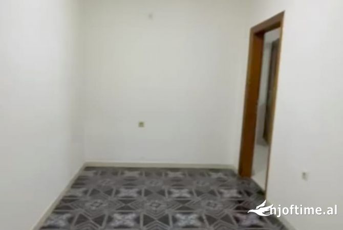 Shtepi me qera 2+1 ne Tirane - 30,000 Leke