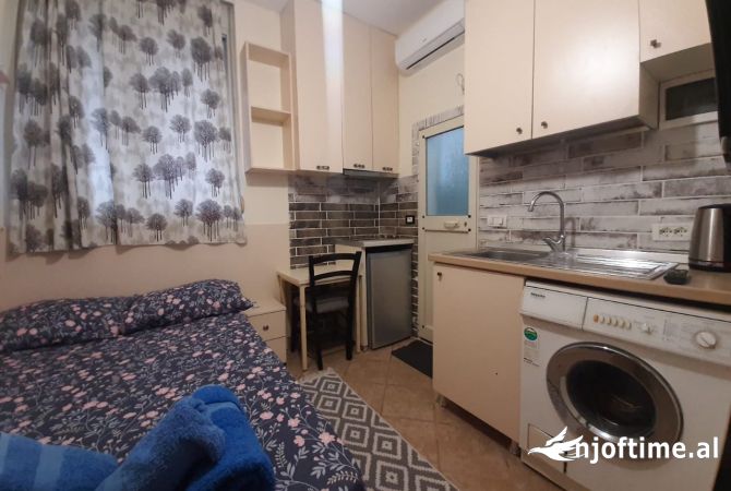 Shtepi me qera 1+1 ne Tirane - 36,000 Leke