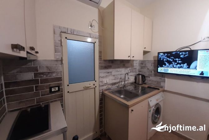 Shtepi me qera 1+1 ne Tirane - 36,000 Leke