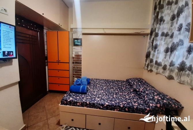 Shtepi me qera 1+1 ne Tirane - 36,000 Leke