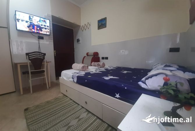Shtepi me qera 1+1 ne Tirane - 45,000 Leke