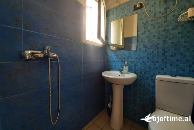 Shtepi me qera Apartament ne Tirane, 1+1, Mobilimi E mobiluar, Pagesa 45,000  Leke.