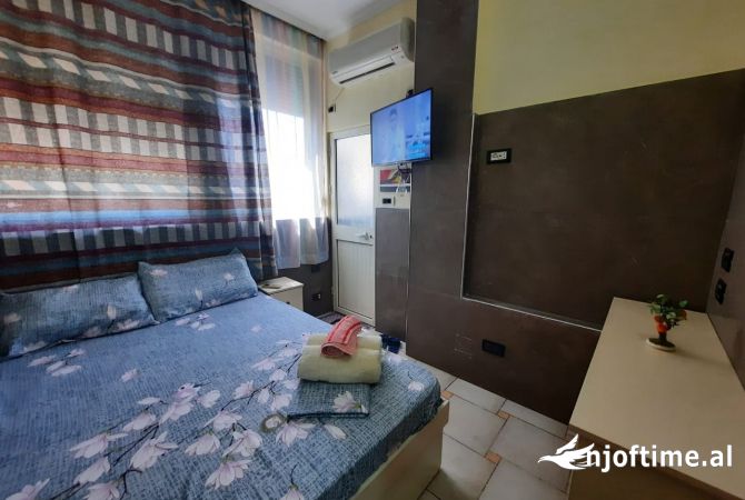 Shtepi me qera 1+1 ne Tirane - 39,000 Leke