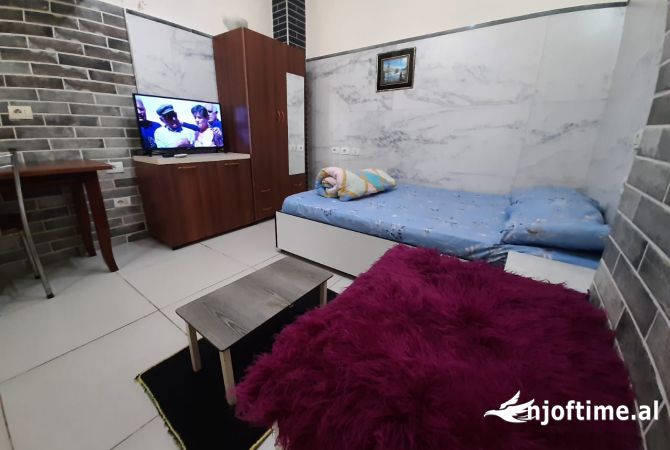 Shtepi me qera Apartament ne Tirane, 1+1, Mobilimi E mobiluar, Pagesa 35,000  Leke.