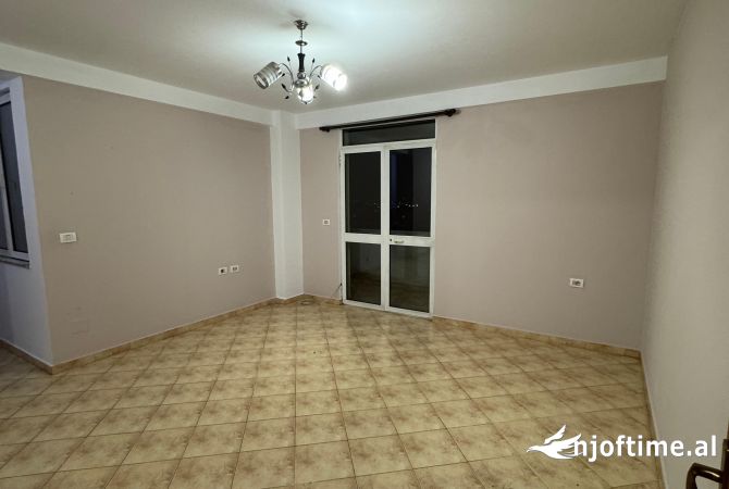 Shtepi me qera 3+1 ne Tirane - 35,000 Leke