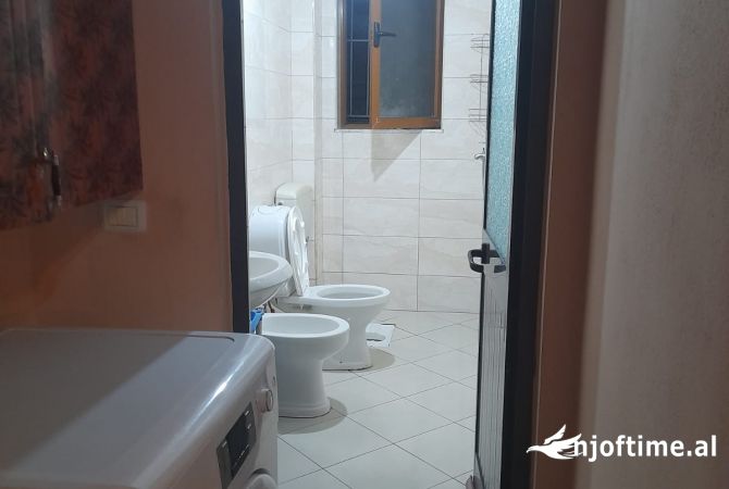 Shtepi me qera 1+1 ne Tirane - 27,000 Leke