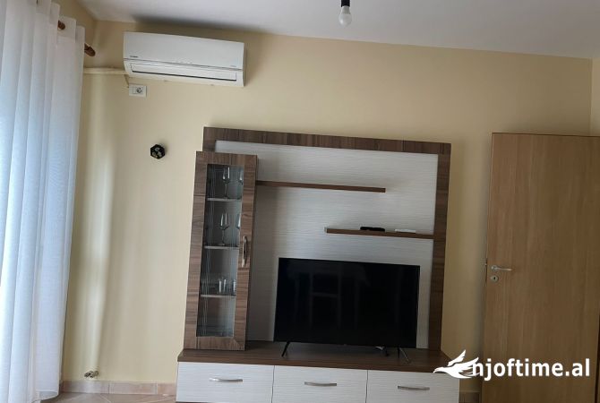 Shtepi me qera 1+1 ne Tirane - 400 Euro