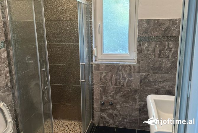 Shtepi me qera 1+1 ne Tirane - 300 Euro