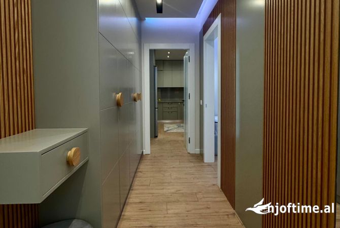 Shtepi me qera Apartament ne Tirane, 2+1, Mobilimi E mobiluar, Pagesa 750  Euro.