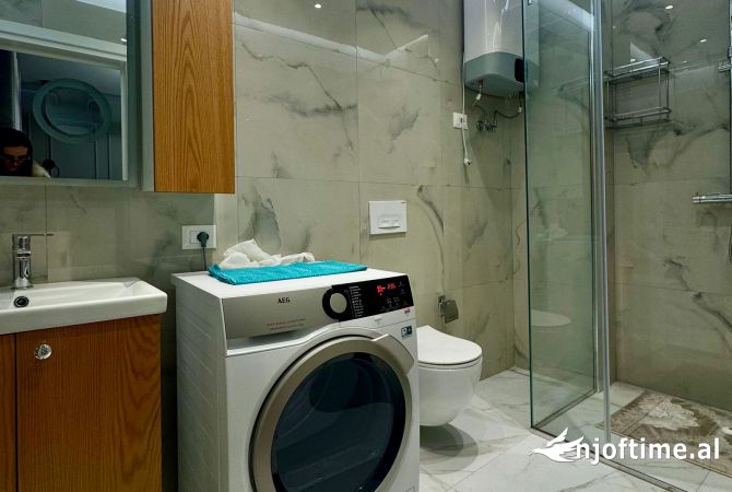 Shtepi me qera Apartament ne Tirane, 2+1, Mobilimi E mobiluar, Pagesa 750  Euro.