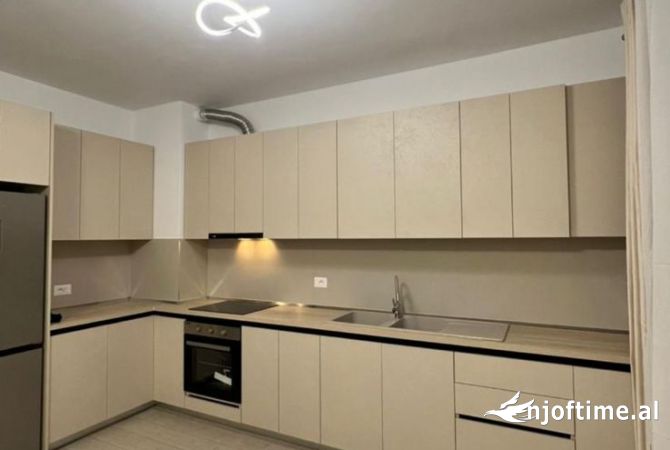Apartament me qera 