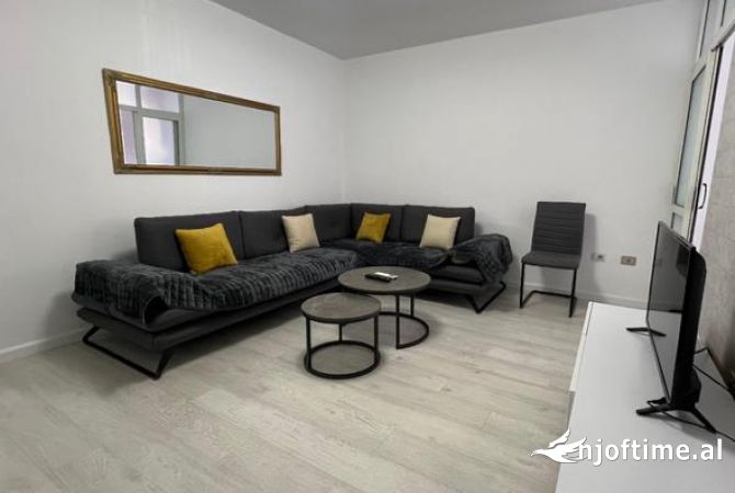 Shtepi me qera 1+1 ne Tirane - 630 Euro