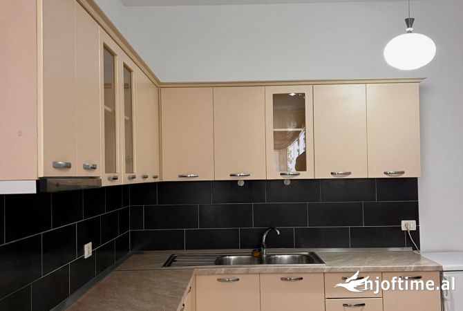 Casa in affitto 1+1 a Tirana - 350 Euro