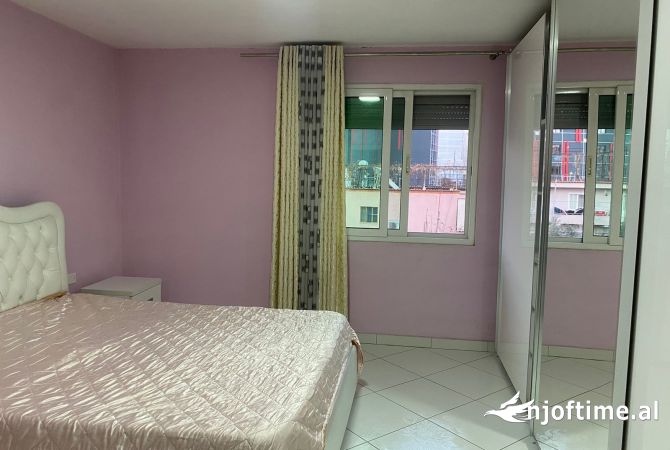 Shtepi me qera Apartament ne Tirane, 1+1, Mobilimi E mobiluar, Pagesa 70,000  Leke.