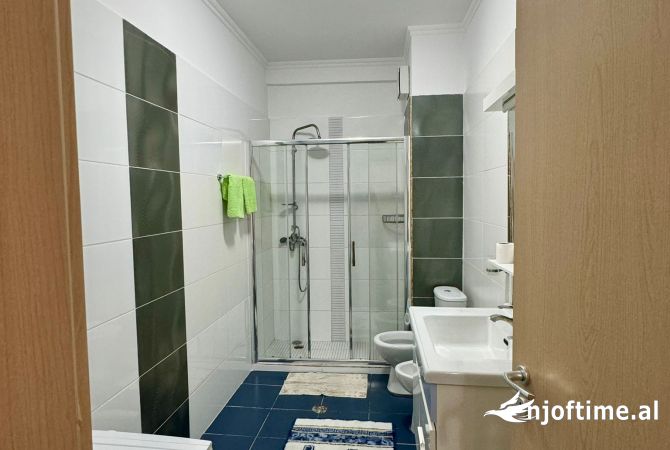 Shtepi me qera 2+1 ne Tirane - 55,000 Leke