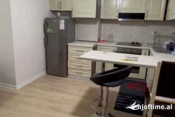 Shtepi me qera 1+1 ne Tirane - 470 Euro