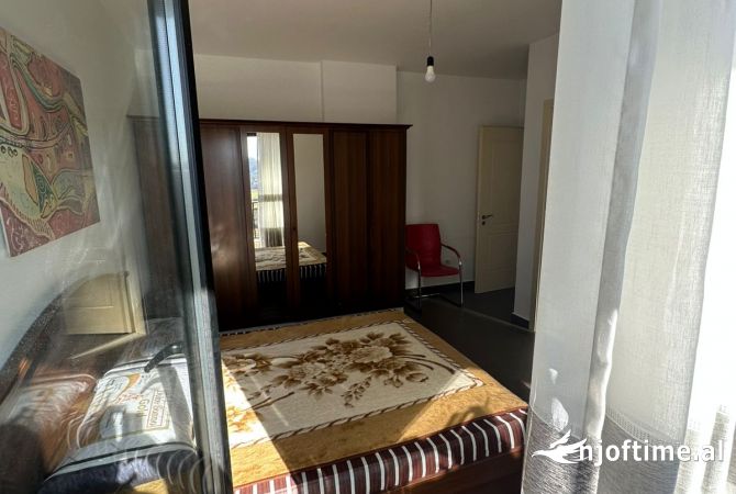 Shtepi me qera Apartament ne Tirane, 2+1, Mobilimi E mobiluar, Pagesa 45,000  Leke.
