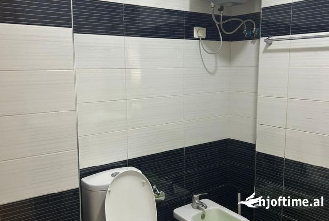 Shtepi me qera Apartament ne Tirane, 1+1, Mobilimi E mobiluar, Pagesa 350  Euro.