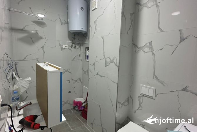 Shtepi me qera Apartament ne Tirane, 1+1, Mobilimi E mobiluar, Pagesa 500  Euro.