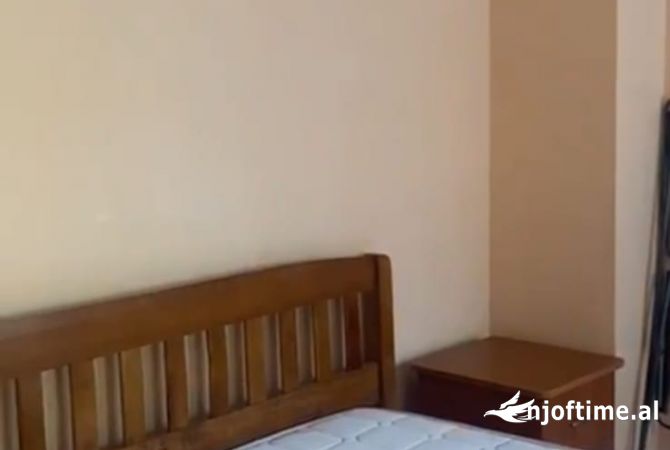 Shtepi me qera Apartament ne Tirane, 2+1, Mobilimi E mobiluar, Pagesa 380  Euro.