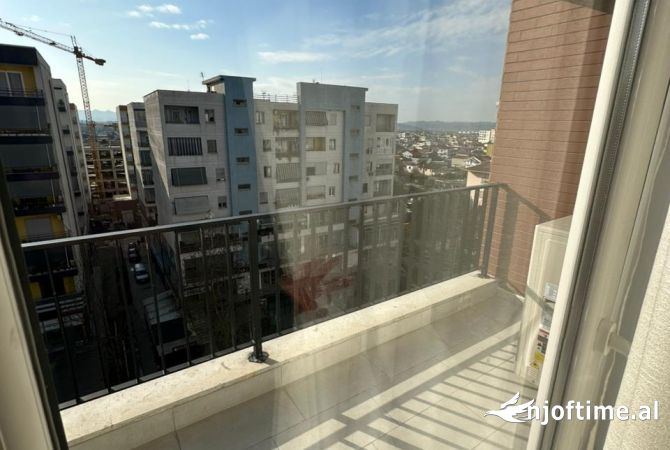 Shtepi me qera Apartament ne Tirane, 2+1, Mobilimi E mobiluar, Pagesa 450  Euro.