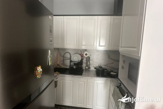 Shtepi ne shitje 1+1 ne Tirane - 150,000 Euro