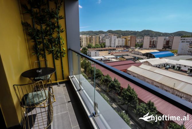 Shtepi me qera Apartament ne Tirane, 1+1, Mobilimi E mobiluar, Pagesa 80,000  Leke.