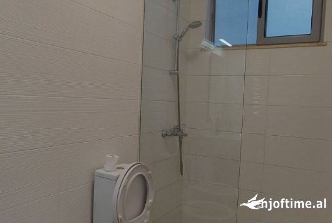 Shtepi me qera Apartament ne Tirane, 2+1, Mobilimi E mobiluar, Pagesa 500  Euro.