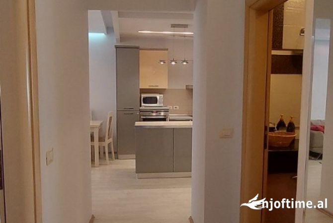 Shtepi me qera Apartament ne Tirane, 2+1, Mobilimi E mobiluar, Pagesa 500  Euro.
