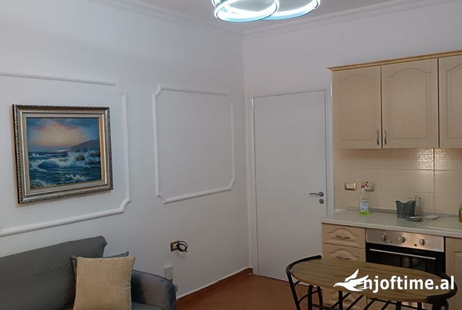 Shtepi me qera 1+1 ne Tirane - 430 Euro