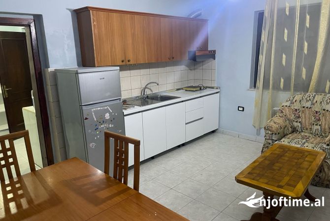 Shtepi me qera 1+1 ne Tirane - 350 Euro