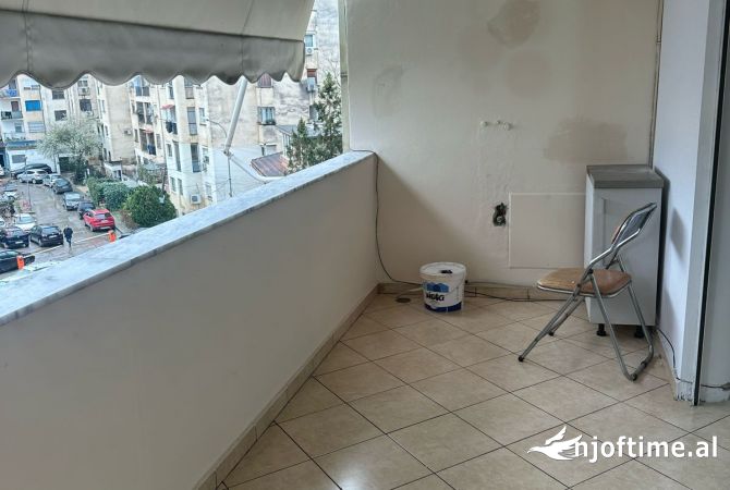 Shtepi me qera Apartament ne Tirane, 2+1, Mobilimi E mobiluar, Pagesa 550  Euro.
