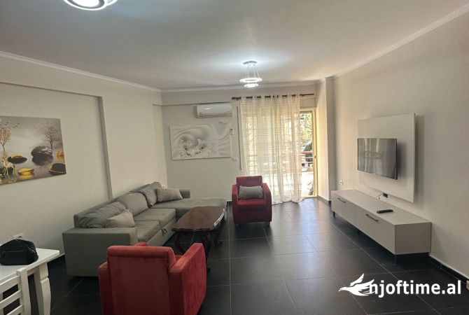 Shtepi me qera Apartament ne Tirane, 1+1, Mobilimi E mobiluar, Pagesa 500  Euro.