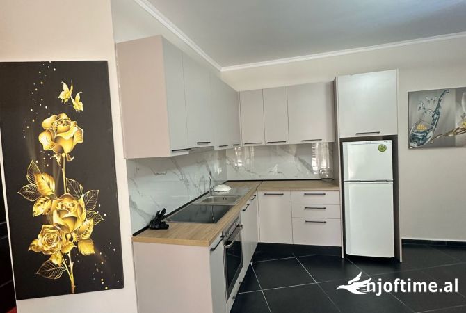 Shtepi me qera Apartament ne Tirane, 1+1, Mobilimi E mobiluar, Pagesa 500  Euro.