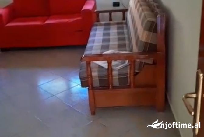 Shtepi me qera 2+1 ne Tirane - 300 Euro