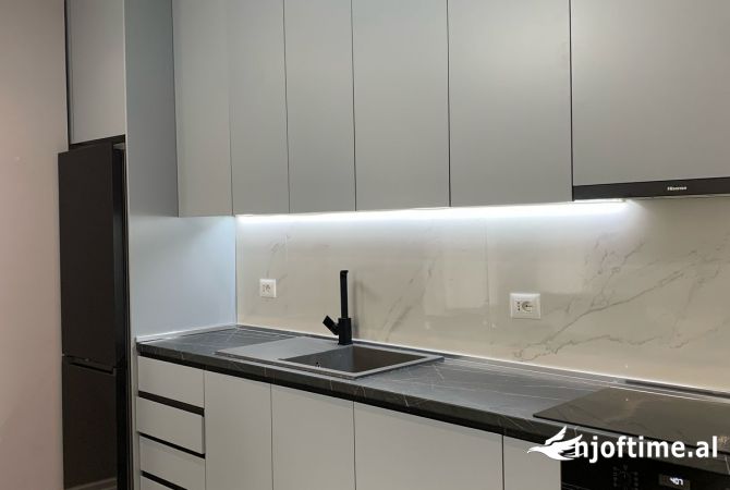 Shtepi me qera 2+1 ne Tirane - 850 Euro