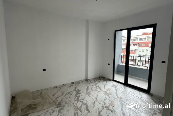 Shtepi ne shitje 2+1 ne Tirane - 84,000 Euro