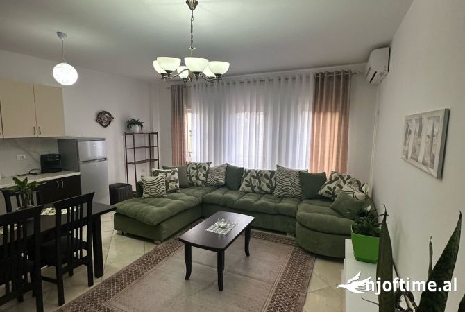 Shtepi me qera 2+1 ne Tirane - 600 Euro