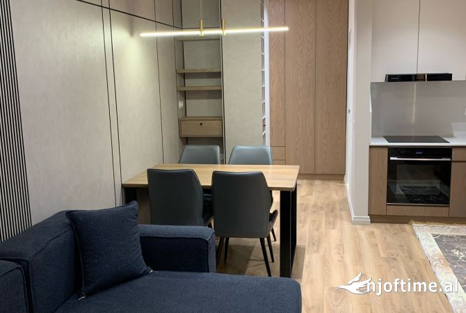 Shtepi me qera 2+1 ne Tirane - 800 Euro