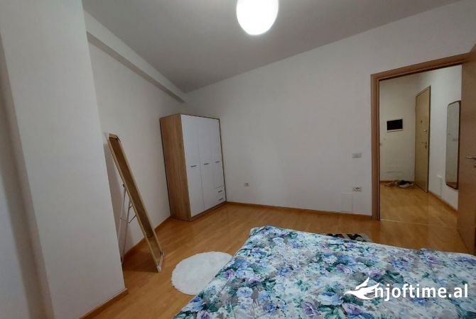 Shtepi me qera 2+1 ne Tirane - 700 Euro