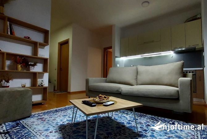 Shtepi me qera 2+1 ne Tirane - 700 Euro